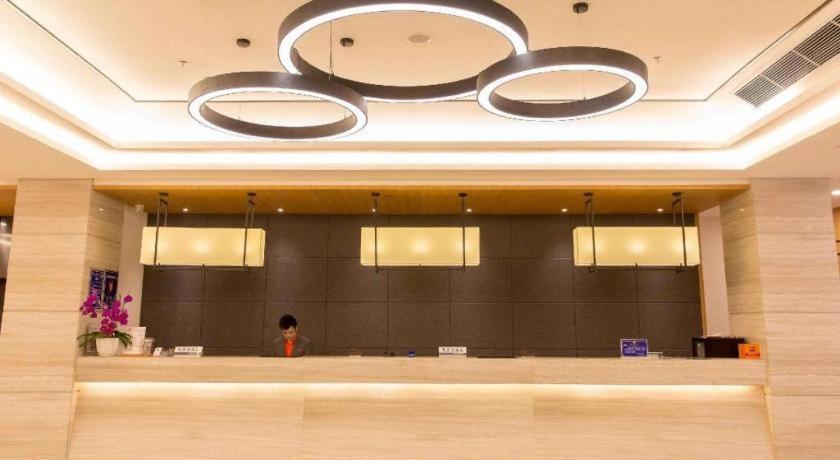 Готель Ibis Dongguan Dongcheng Екстер'єр фото